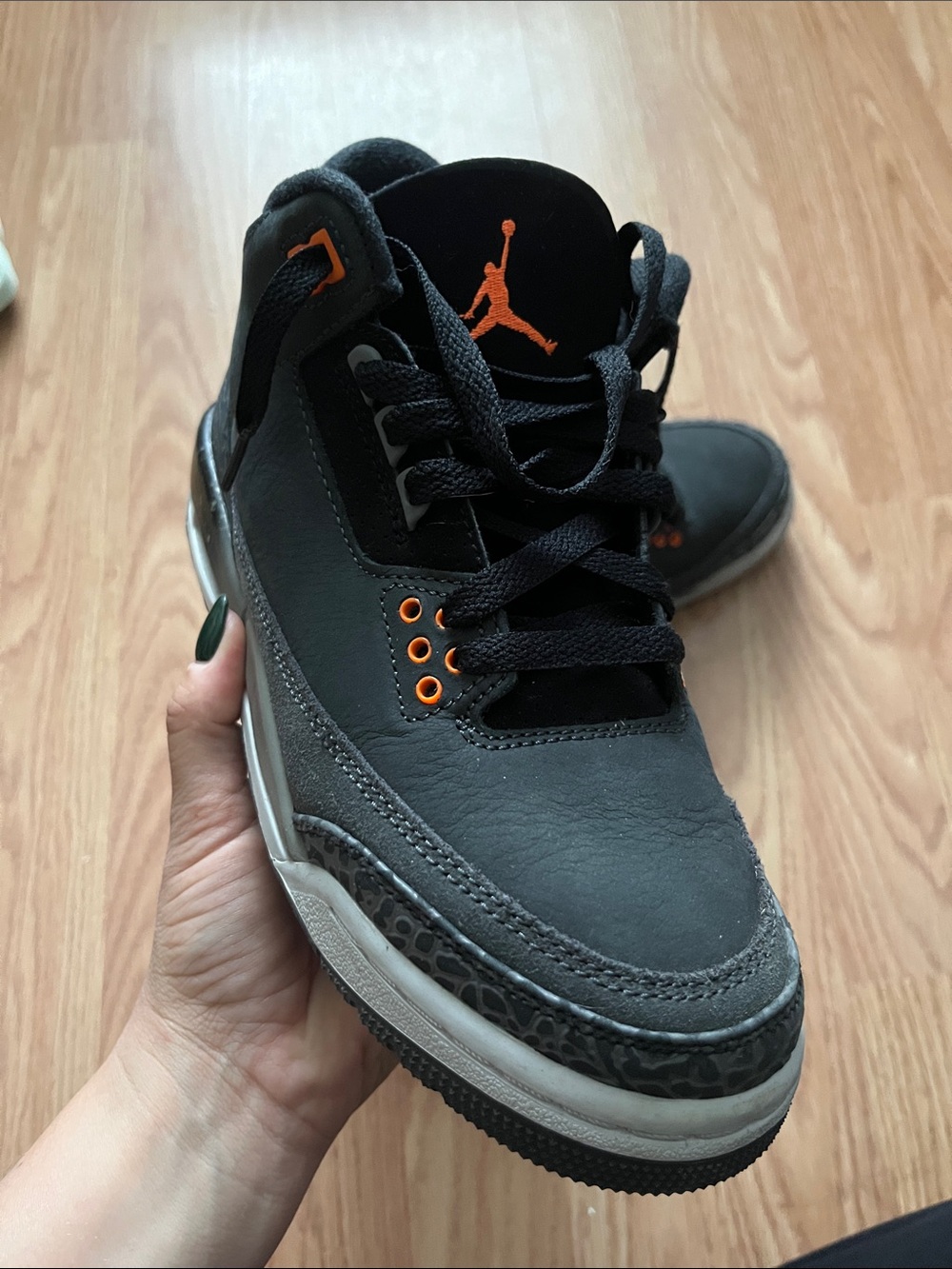 Jordan 3 - Picture 2 of 6